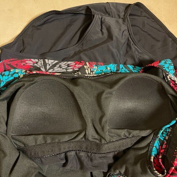 Island Pearls Plus Size One Piece Swim Suit 14 - Picture 7 of 9